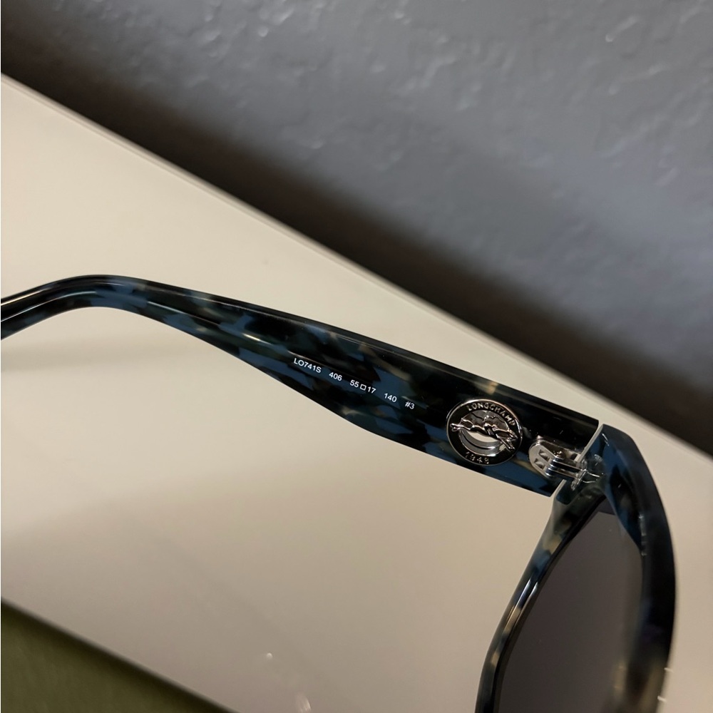 Longchamp Sunglasses, LO741S, NEW - Picture 5 of 7